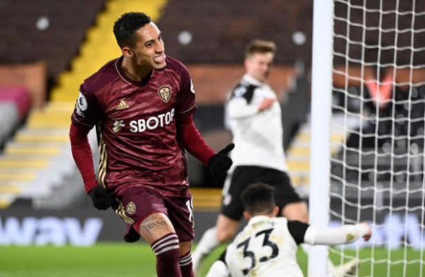 Fulham squander chance to escape bottom three