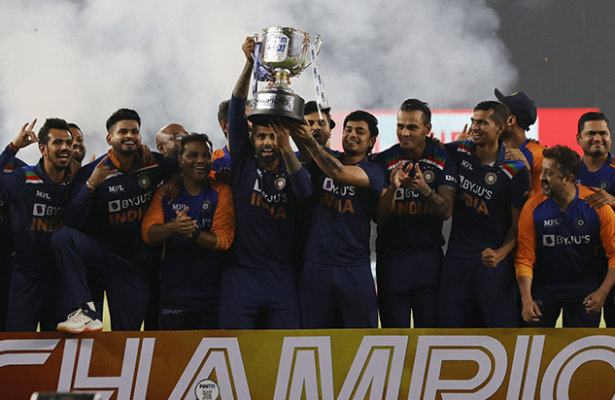 India win ODI series opener after Krishna and Thakur derail England