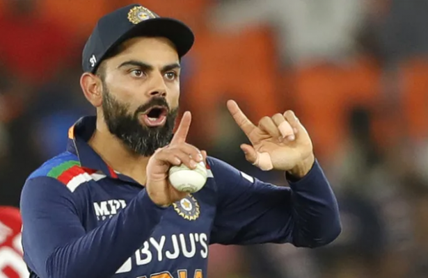 Kohli reprimanded for IPL temper tantrum