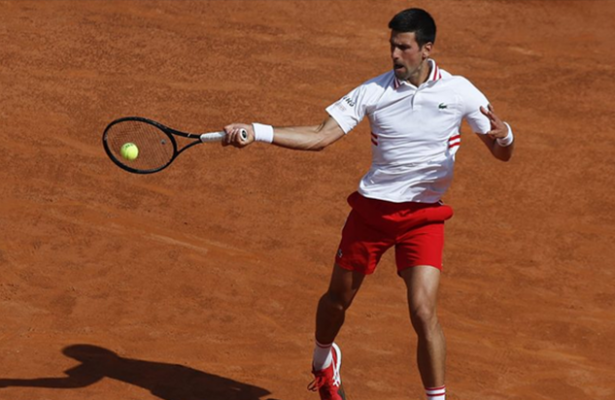 Djokovic sweeps into Italian Open quarters in front of 'great' Rome crowd
