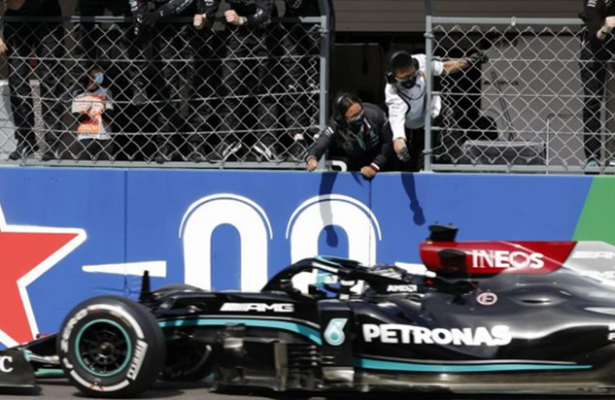 Hamilton stretches F1 lead with victory in Portugal
