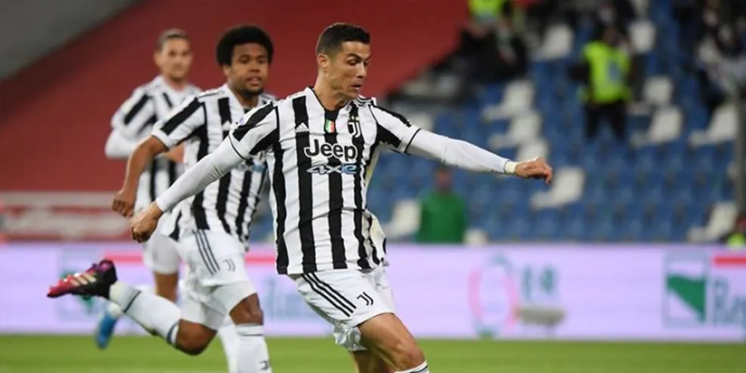 Ronaldo leads formidable attack in Portugal's Euro squad