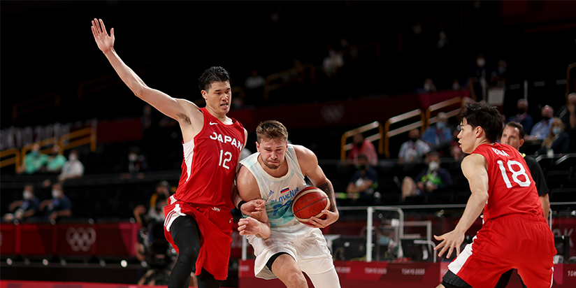 Basketball-Slovenia powers past Japan to go up 2-0