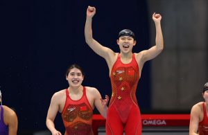 China pulls ahead on gold medals as American Kendricks out for COVID-19