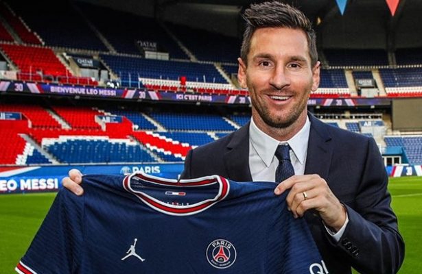 Lionel Messi joins Paris Saint-Germain on two-year deal after Barcelona exit