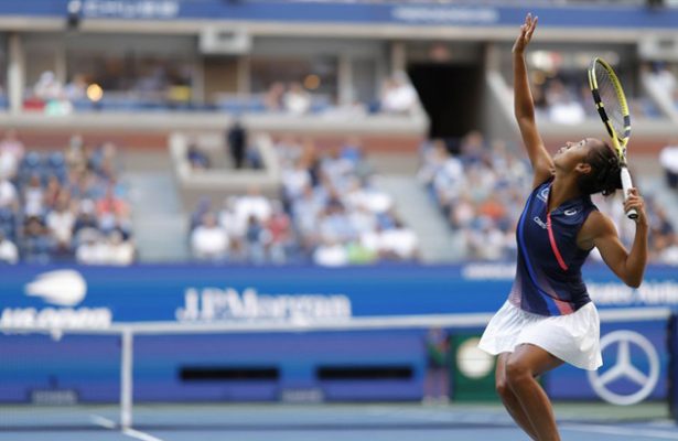 Crowd pleaser Fernandez rides wave of support to US Open semis