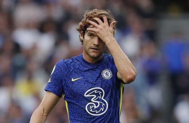 Taking a knee is losing strength, says Chelsea defender Alonso