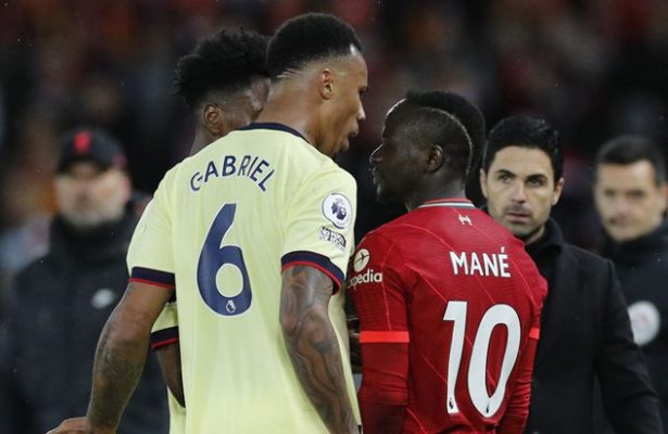 Klopp tells Mane to "pay back with football" if teams target him