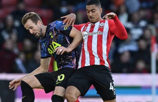 Tottenham Hotspur Held By 10-Man Southampton As West Ham United Sink Watford